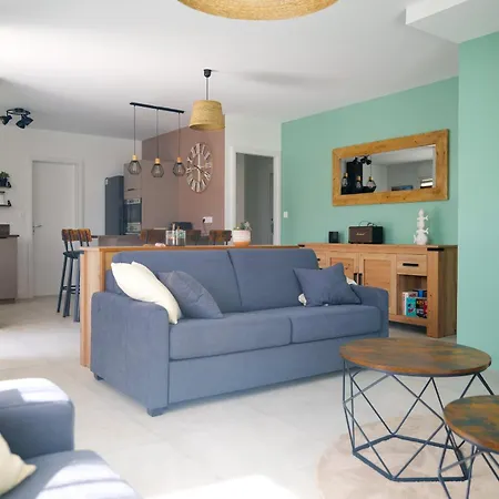 Maison Lumineuse Avec Veranda Et Jardin - 8 Personnes Holiday home *