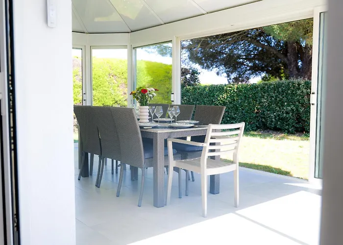 Maison Lumineuse Avec Veranda Et Jardin - 8 Personnes בית נופש *