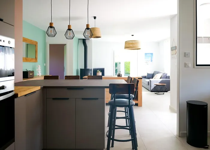 Maison Lumineuse Avec Veranda Et Jardin - 8 Personnes